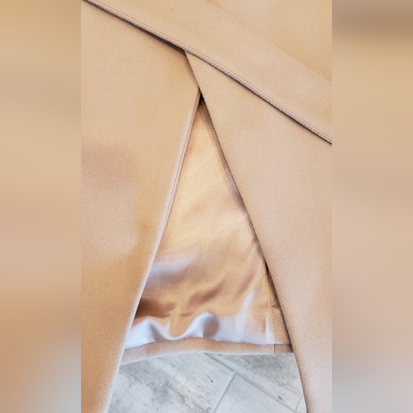 NWT - Elegant camel color lapel wool coat - Picture 7 of 11